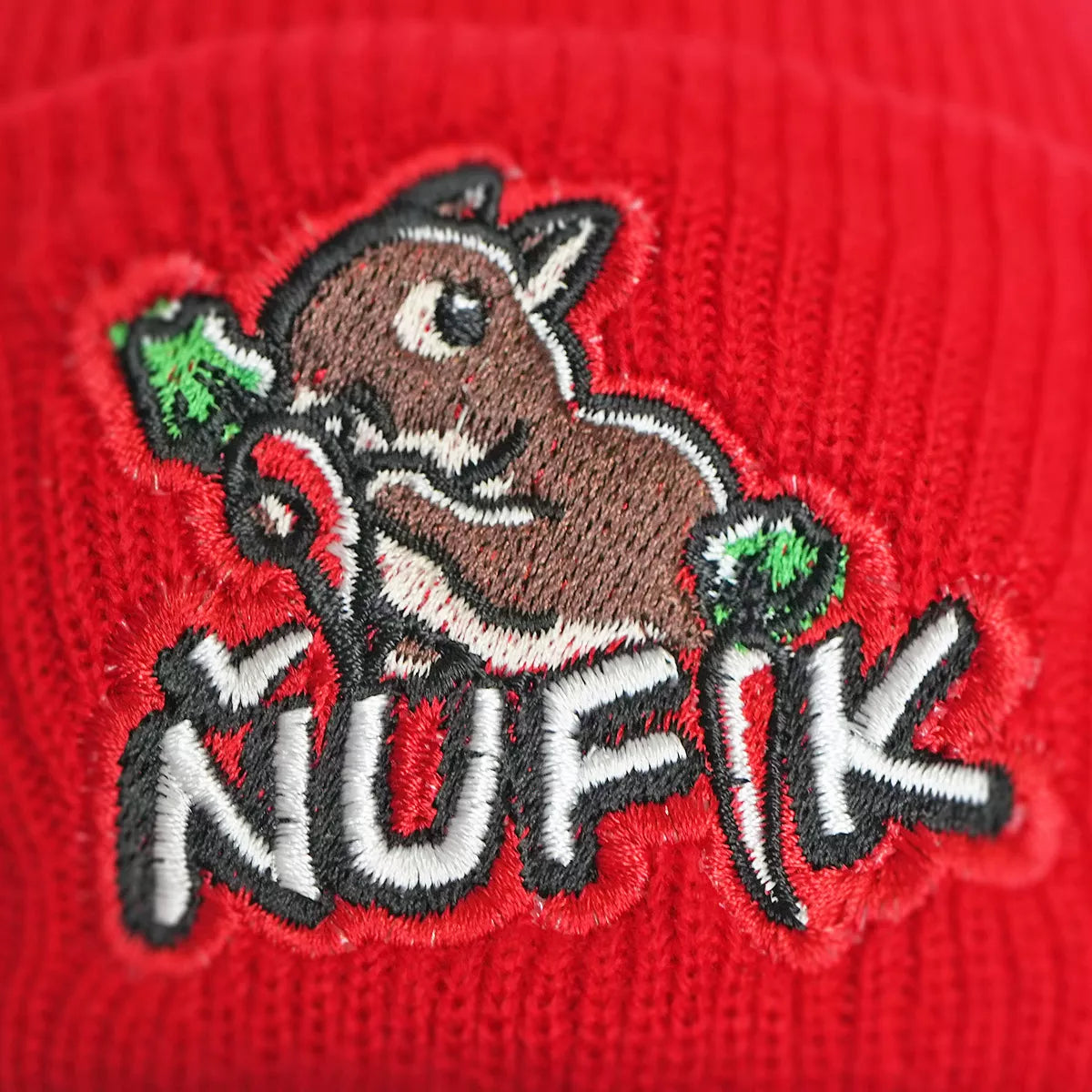 Zimní čepice Ňufík Red