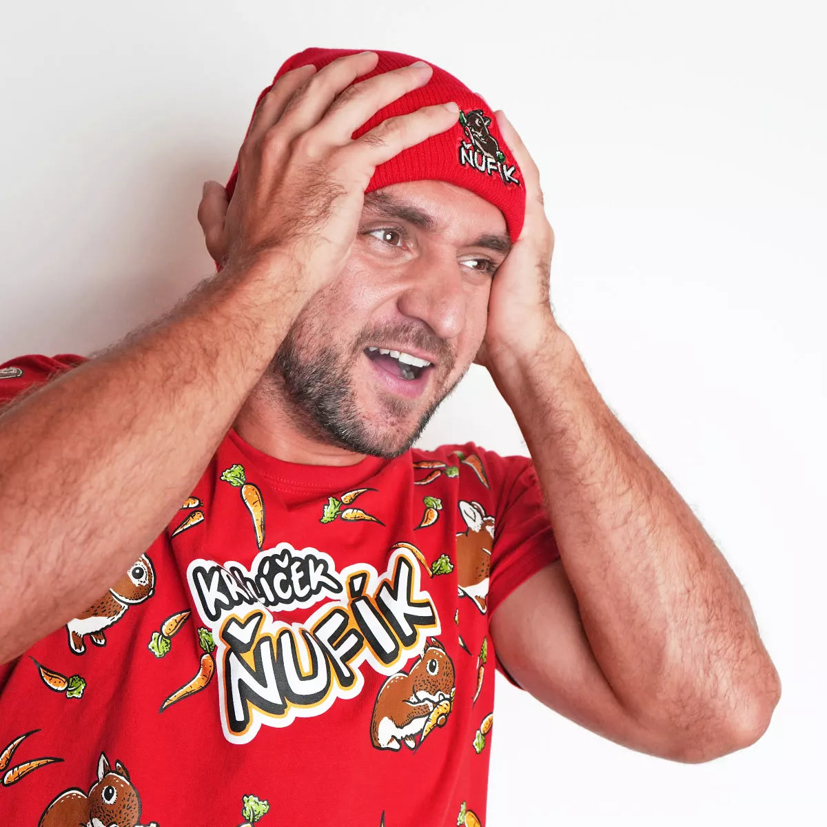 Zimní čepice Ňufík Red